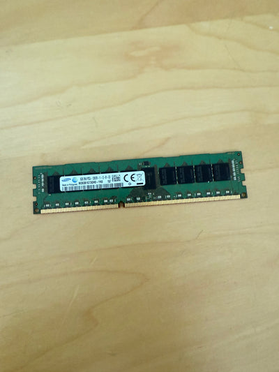 Samsung 8GB DDR3L-1600 PC3L-12800R ECC RDIMM Server RAM (M393B1G730H0) - Used
